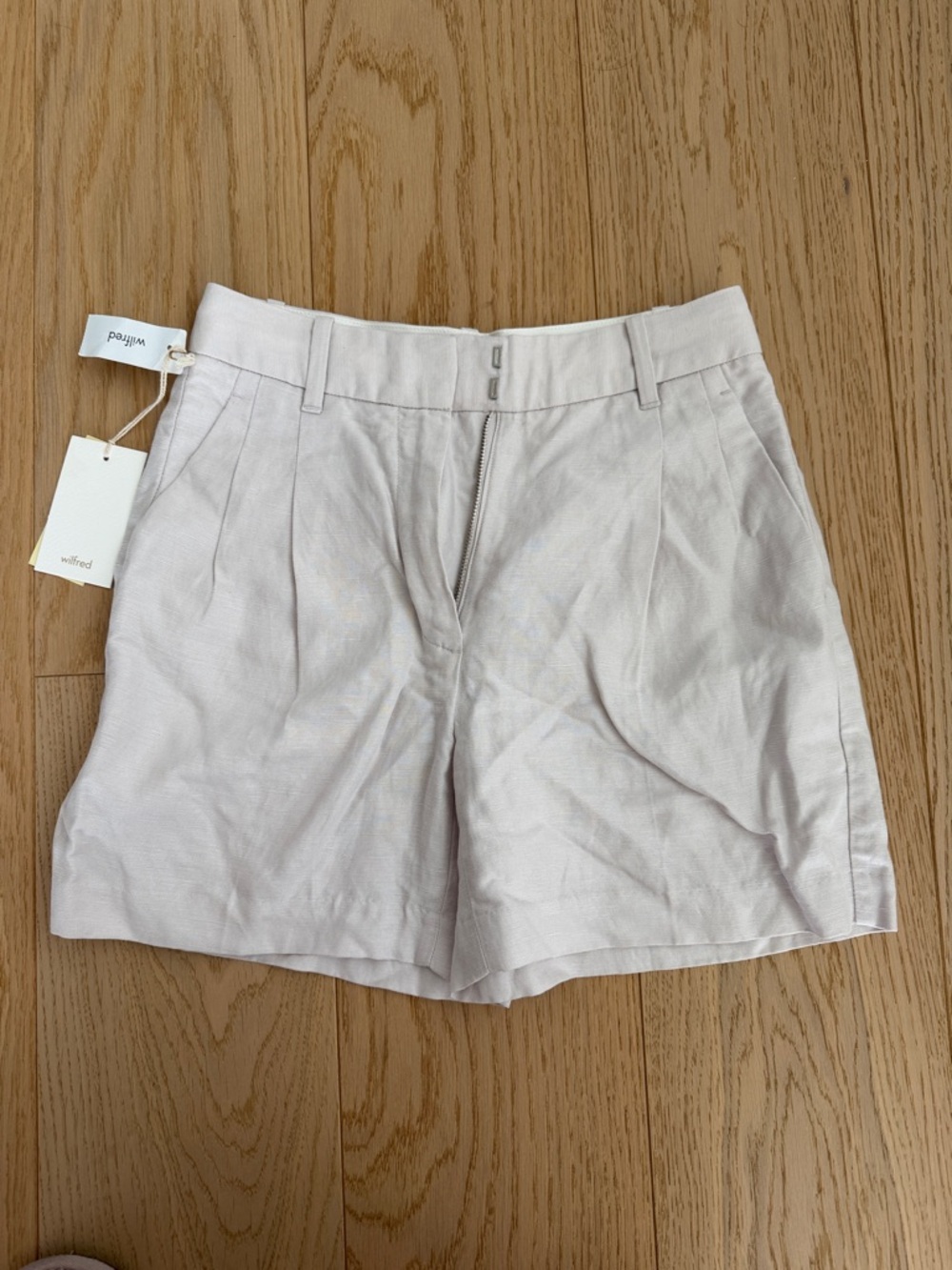 Wilfred Light Cream High-Rise Pleated Shorts